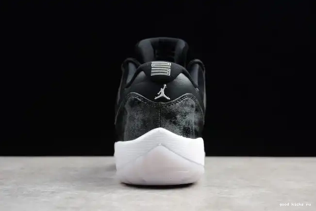 Retro 11 Jordan 528895-010 Air Low 